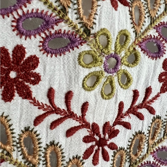 274 Anthropologie Meadow Rue Embroidered Mock Neck Back Buttons Blouse size 2 - Picture 5 of 16